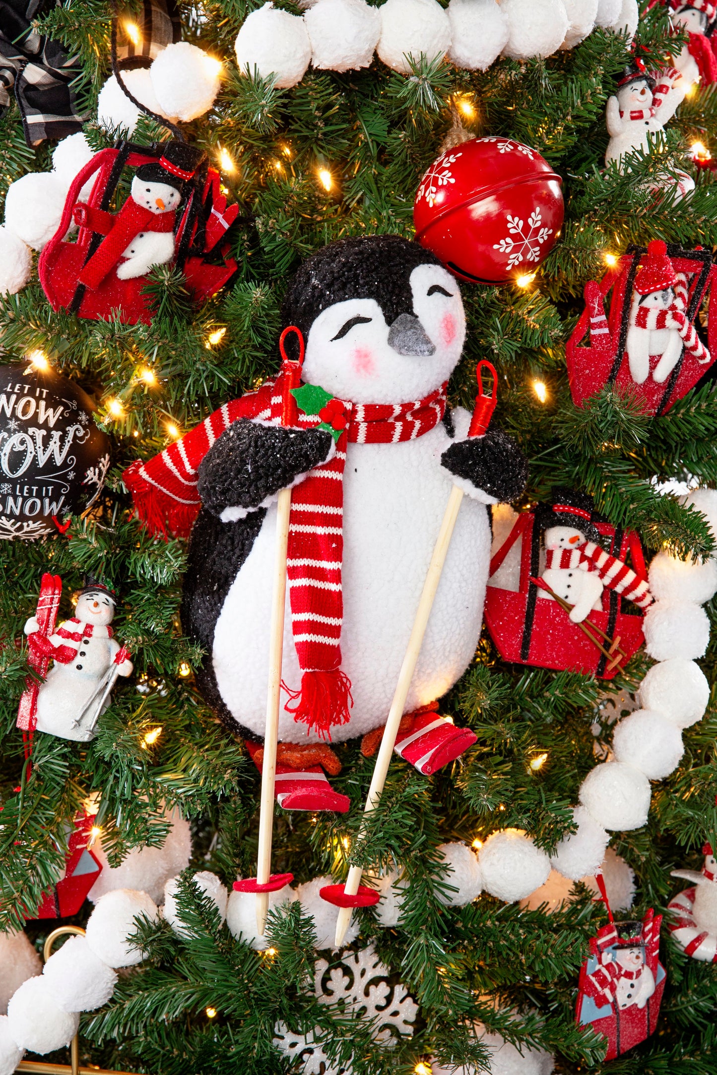 "Frost Friends" Decorated Christmas Tree